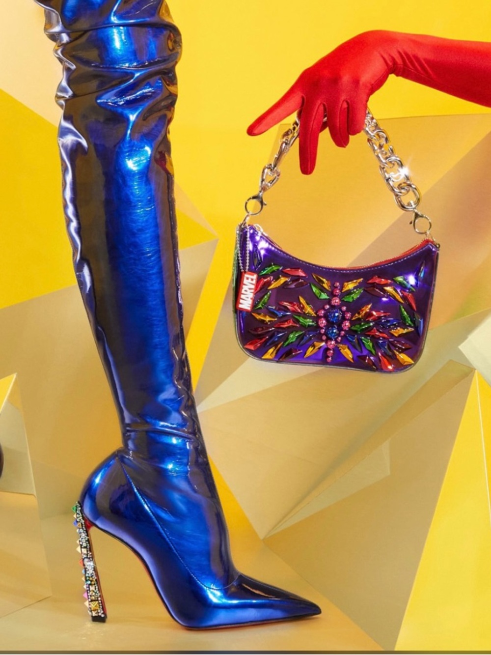 Christian Louboutin Cosmic
Alta Boots 100 Over-the-Knee
Strass RETAIL 3995